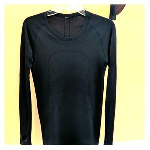 Lululemon swiftly long sleeve black